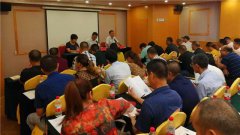 衡阳珠晖区：充电加压 集中培训村“两委”干部