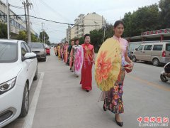 安徽：宿州市埇桥区汴河街道  “旗袍秀”为创城宣传添亮点