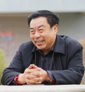 <b>周恩义：脚踩大地的宣传干部</b>