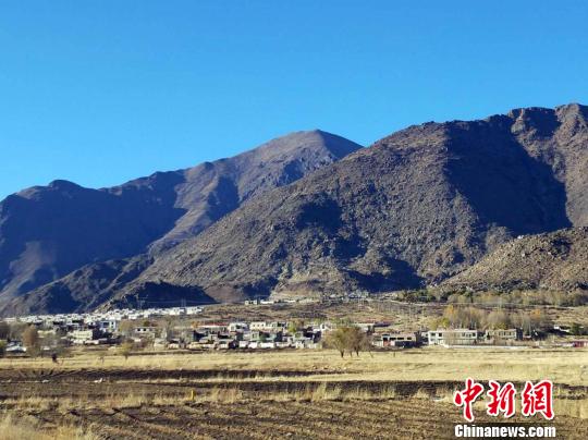 拉萨市公安局成功打掉一个农村恶势力犯罪团伙