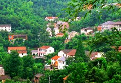 话说新农村：迎难而上 鼓足干劲