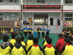 纳溪区合面小学开展“心存感恩 成就人生”主题教育活动