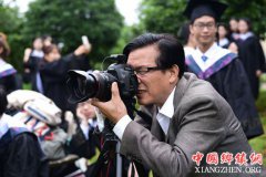 “富老师”的200万张学生照