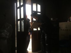 一家四口先后毒鼠强中毒死亡，邻居涉案存疑将第三次一审