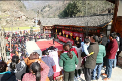 <b>广元利州区：农民工新春大联欢闹翻天</b>