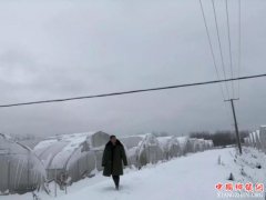 <b>安徽：和县扶贫干部新春送温暖</b>