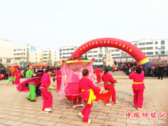 河南：郾城区孟庙镇举办迎新春民舞大赛