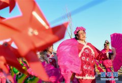 山村里的欢歌笑语