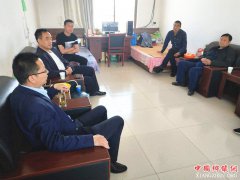 陕西华州区区级包联单位来莲花寺镇时堡村调研扶贫产业发展