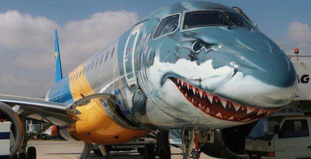 青海海拔最高机场迎来巴西航空“大鲨鱼”客机
