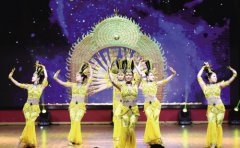 聋人舞者领衔“千手观音”