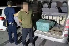 纸箱夹层藏冰毒 大理巍山警方火眼金睛逮现行
