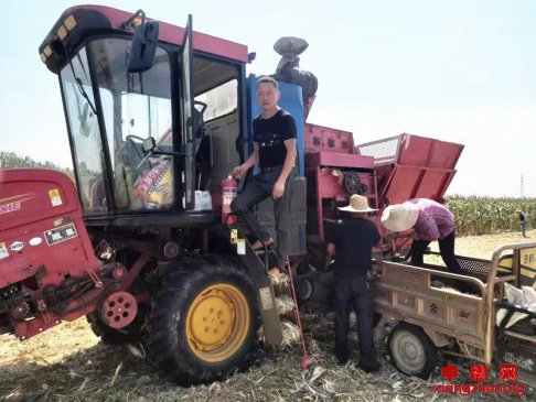 安徽埇桥区大营镇：强化安全检查，确保秋收农机安全生产