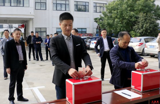 安徽：汴河街道党员干部“扶贫日”踊跃捐款献爱心