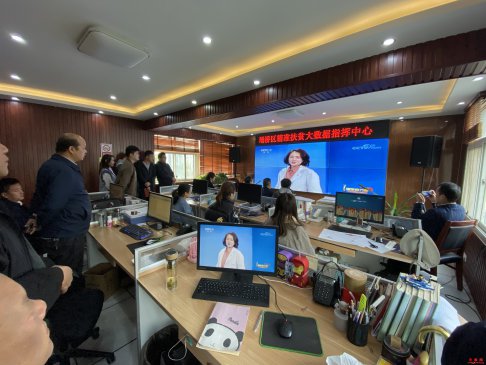 <b>安徽埇桥区扶贫开发局组织观看《攻坚的力量 全国脱贫攻坚奖特别节目》</b>