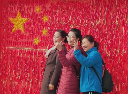 <b>山东郯城：”小吃文化节＂我与祖国同框＂引人注目</b>