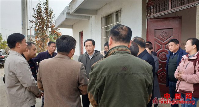 安徽：市委常委、区委书记王启荣深入脱贫攻坚  一线开展调研