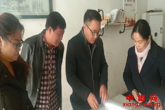 <b>安徽谯城区华佗镇：强化纪委监督检查，规范村务、财务公开</b>