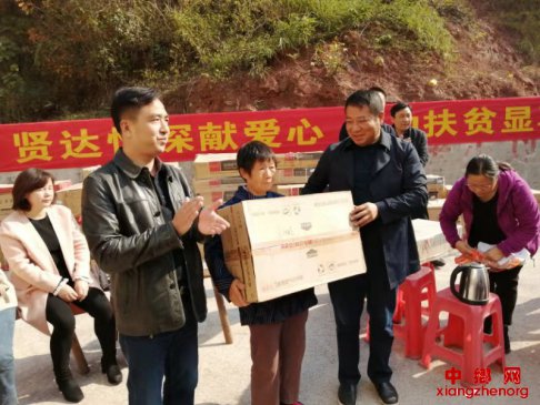 <b>湖南衡南泉湖籍爱心老板肖靖川，捐赠81台电器助力家乡脱贫攻坚</b>