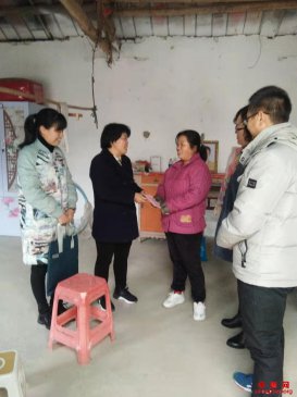 安徽：妇联关怀助脱贫 冬日慰问暖人心