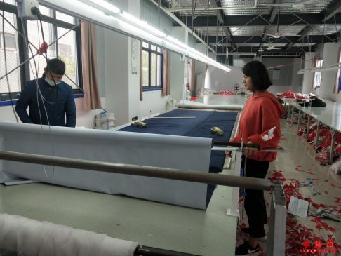 <b>安徽：扶贫工厂带贫增收，合理分配收益</b>