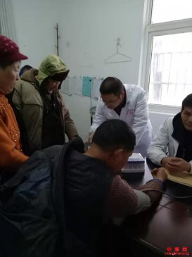 安徽贵池：健康扶贫暖民心