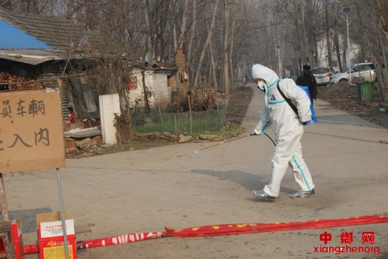 安徽界首：医护人员狙击疫情