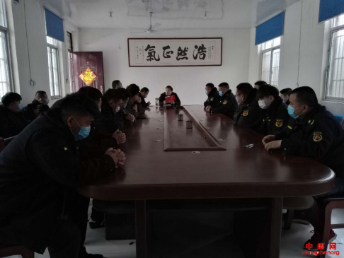 <b>安徽省魏岗镇：集体廉政谈话敲响促廉履职警钟</b>