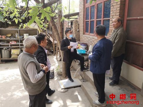 <b>陕西省渭南市水务局深入杏林镇排查贫困户饮水安全</b>