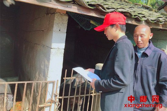 <b>安徽殷汇镇：共青团助力打赢脱贫攻坚战</b>