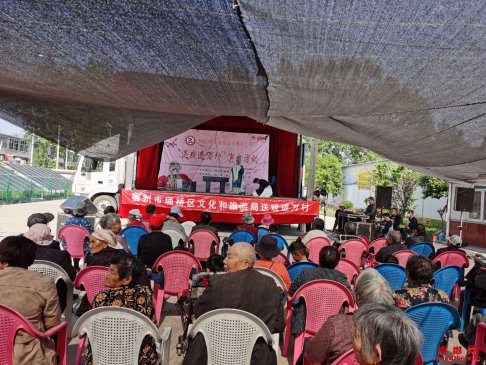 <b>安徽省符离镇李桥村  迎“五一、五四”双节，庆“扶贫、防疫”双赢</b>