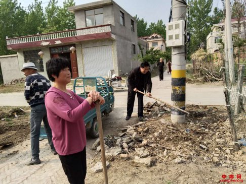 <b>安徽亳州谯城区赵桥乡卢先鑫：参与人居环境整治 退役军人斗志不减</b>