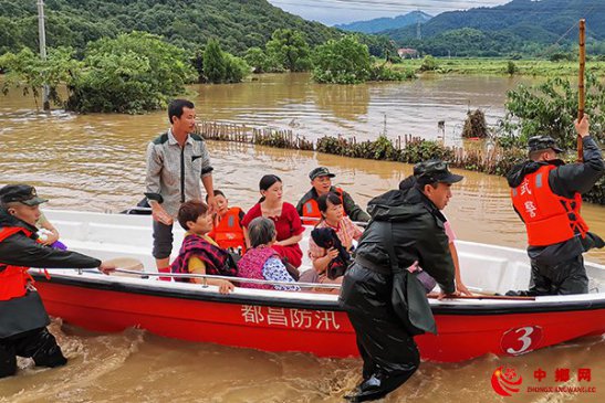 预防汛期传染病 应注意生活卫生和安全防护