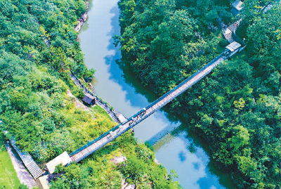 <b>江苏南京天生桥靓丽迎客</b>