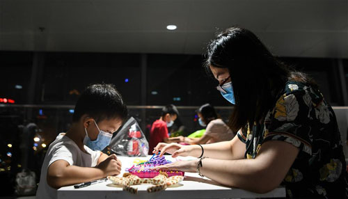 <b>成都：夜游博物馆乐趣多</b>