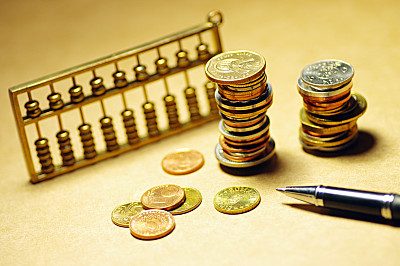 <b>金融控股公司准入条件明确</b>