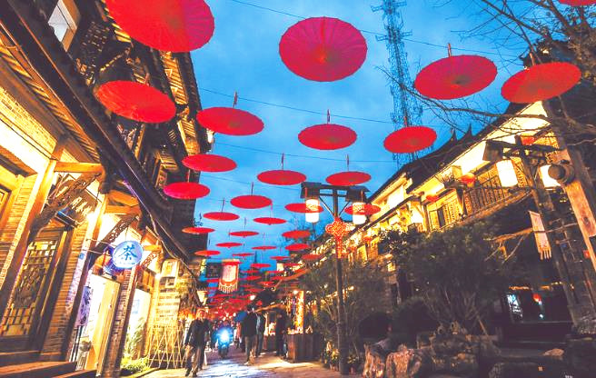 <b>在街头巷末遇见成都</b>