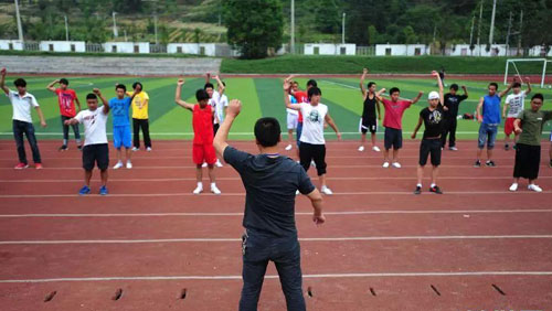 <b>体育老师怎么不能当班主任？</b>