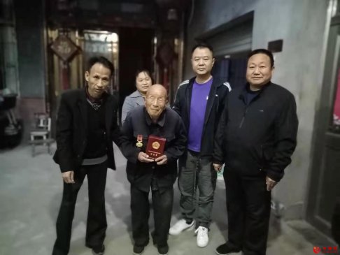 <b>安徽阜阳颍东区枣庄镇组织开展“中国人民志愿军抗美援朝出国作战70周年纪念</b>