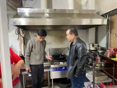 <b>安徽省亳州市谯城区古城镇：夜查</b>