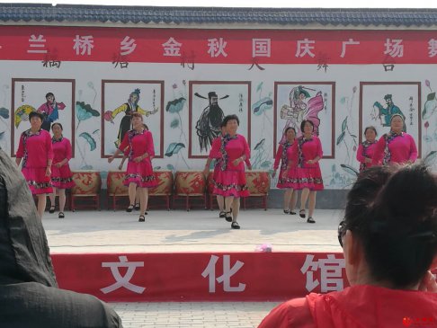 <b>安徽省怀远县兰桥乡扎实开展文化惠民活动</b>