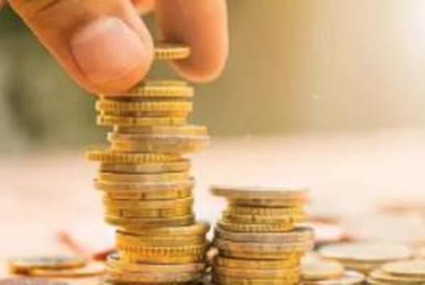 银保监会：强化金融机构审慎经营意识