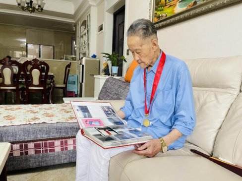 云阳这位百岁老人 69年初心不改念党恩