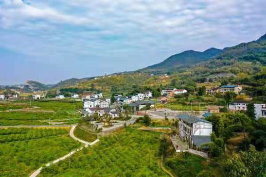 重庆铜梁：山水相依成景 农旅融合助推乡村振兴