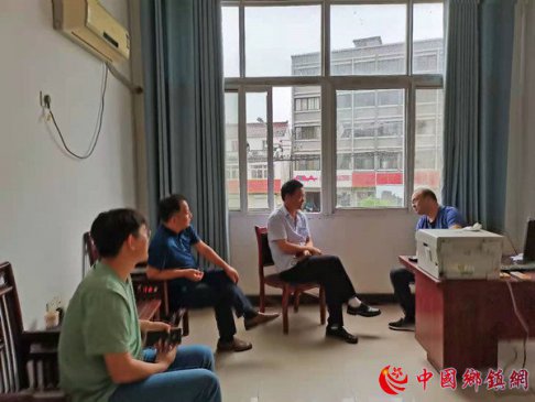 安徽定远桑涧镇：走访企业察实情 建言献策促发