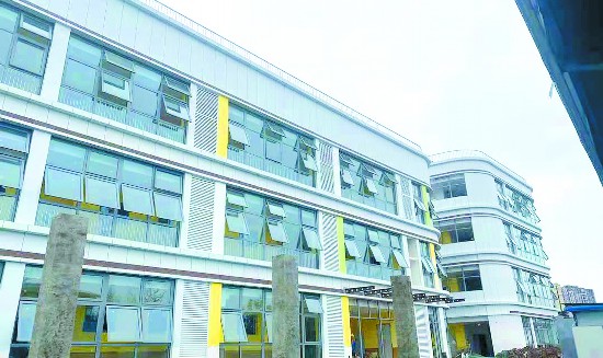 今年秋季学期 成都新增学位15.8万个
