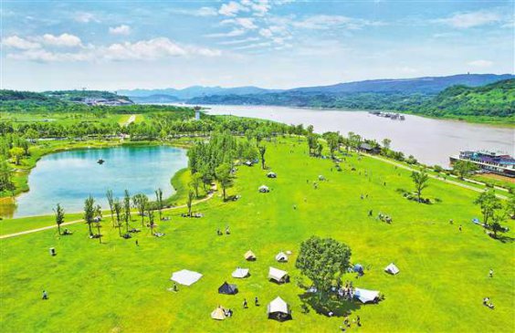 重庆：加快建设山清水秀美丽之地