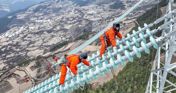 川电千里到苏南 白鹤滩出川特高压工程竣工投产