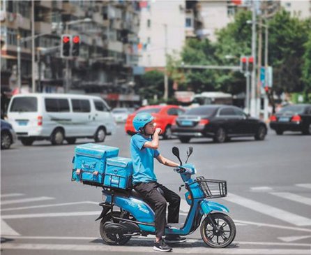 重庆连晴高温下，都拿到“高温补贴”了吗？