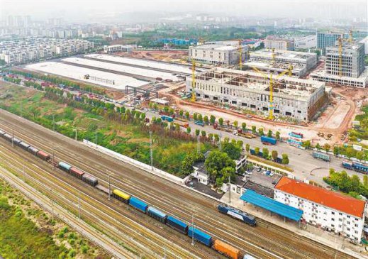 重庆：加快建设内陆开放新高地